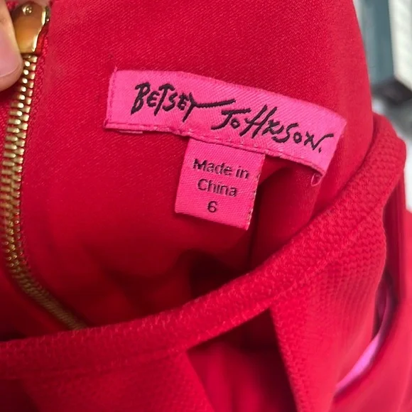 ♡Red Betsey Johnson, dress size 6 - Picture 6 of 6